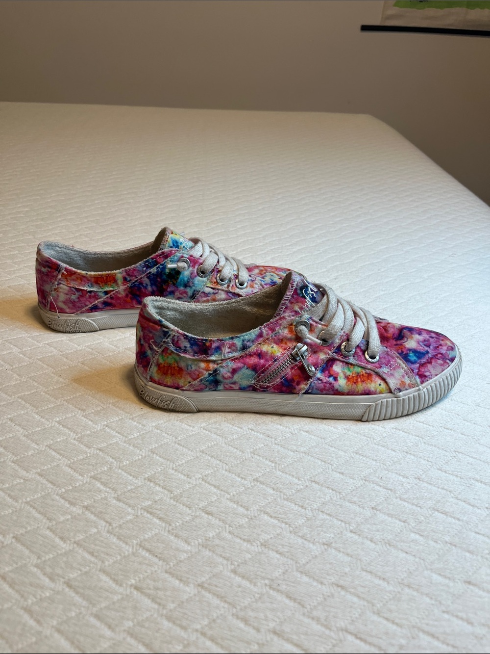 Blowfish Multicolor Tie-Dye Low-Top Sneakers, w8